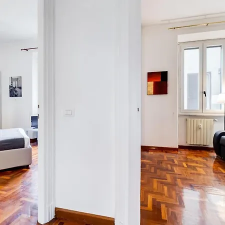 Large And Bright Flat In San Giovanni * Rom